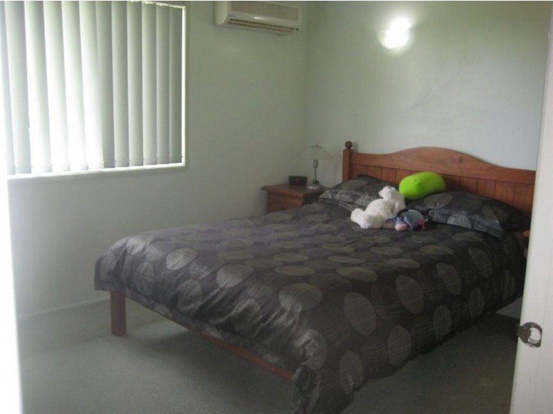 8 Charles Hodges Avenue, Mount Pleasant QLD 4740