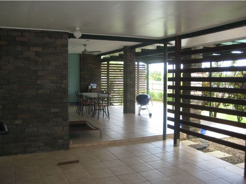 8 Charles Hodges Avenue, Mount Pleasant QLD 4740