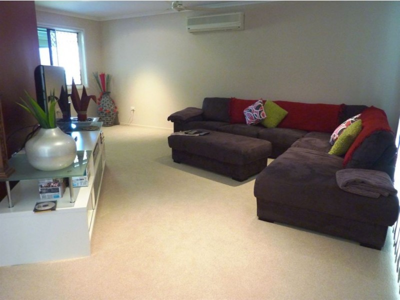 11 Gillies Court, Rural View QLD 4740