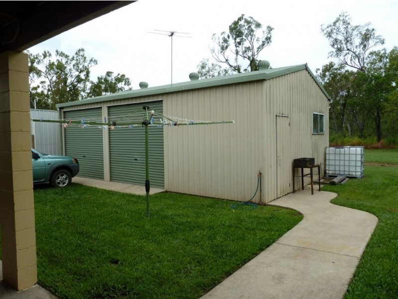 9 Johnson Avenue, Seaforth QLD 4741