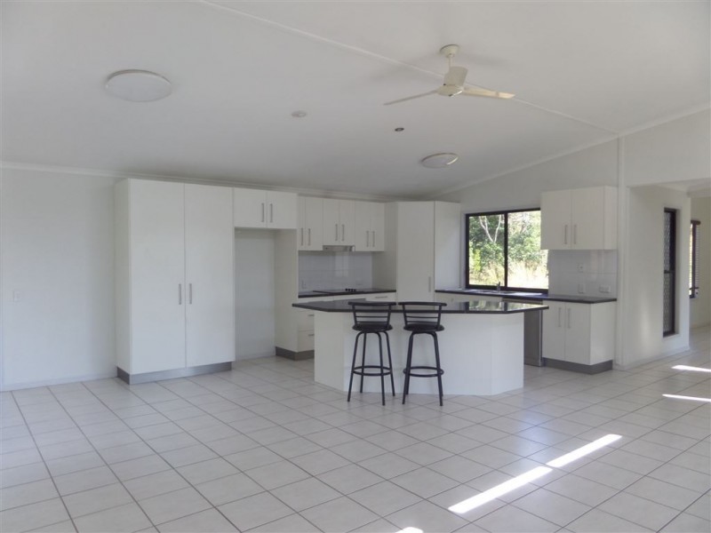 110 Cape Hillsborough Road, Seaforth QLD 4741