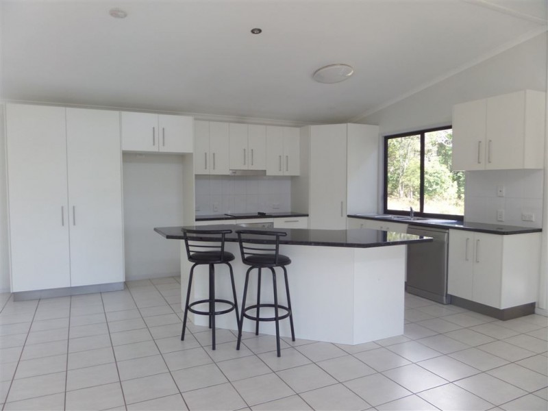 110 Cape Hillsborough Road, Seaforth QLD 4741