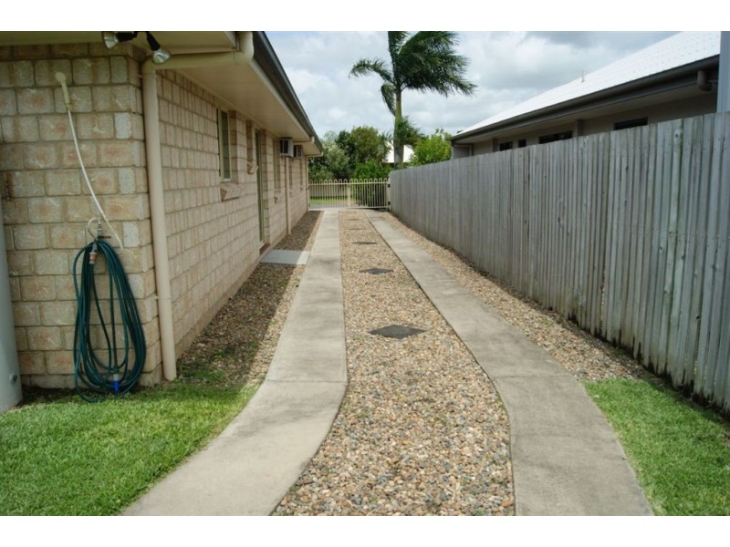 14 Cumming Court, Glenella QLD 4740