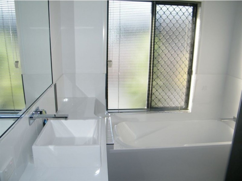 97 Dawson Boulevard, Rural View QLD 4740