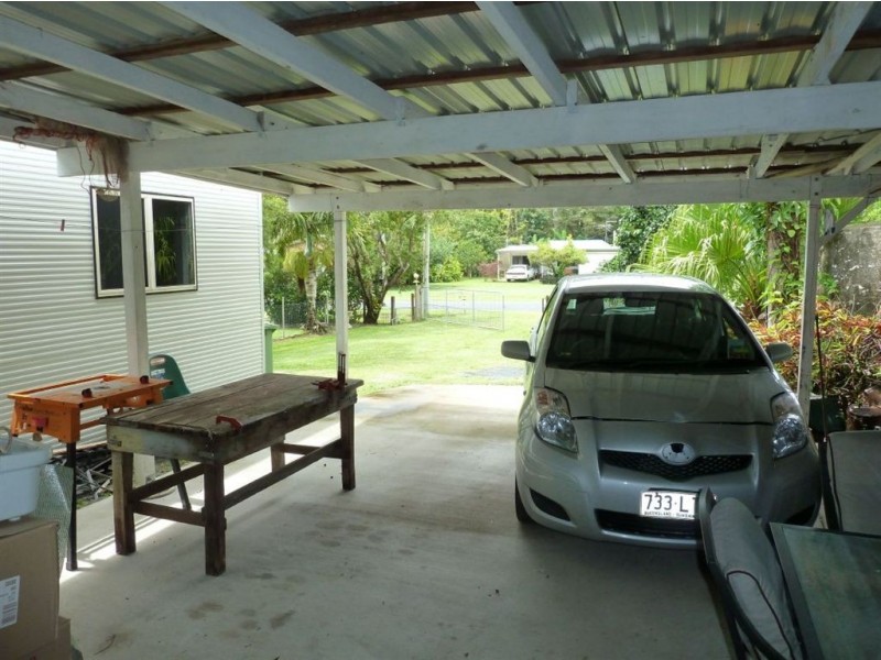 18 Milkins Street, Ball Bay QLD 4741