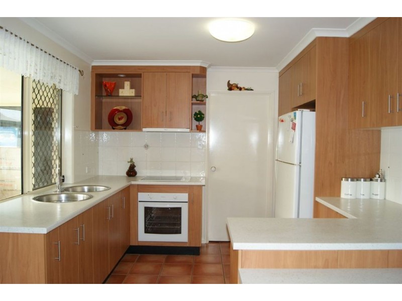 11 Lois Street, Mount Pleasant QLD 4740