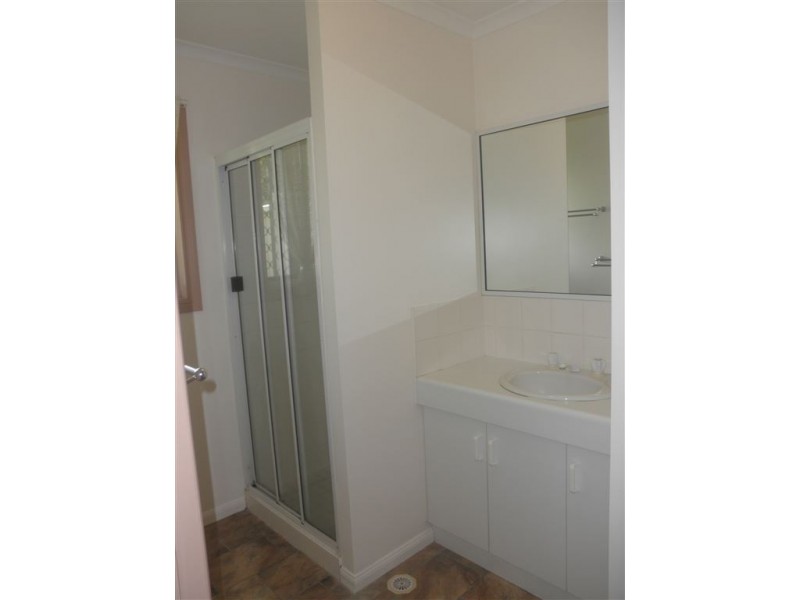 4 Kristy Crescent, Eimeo QLD 4740