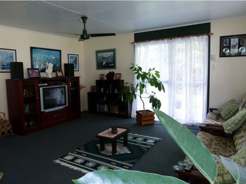 216 Cape Hillsborough Road, Ball Bay QLD 4741