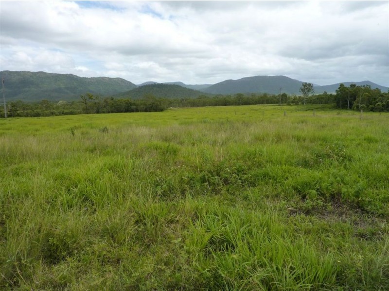 7758 “Hillcrest” Bruce Highway, Bloomsbury QLD 4799