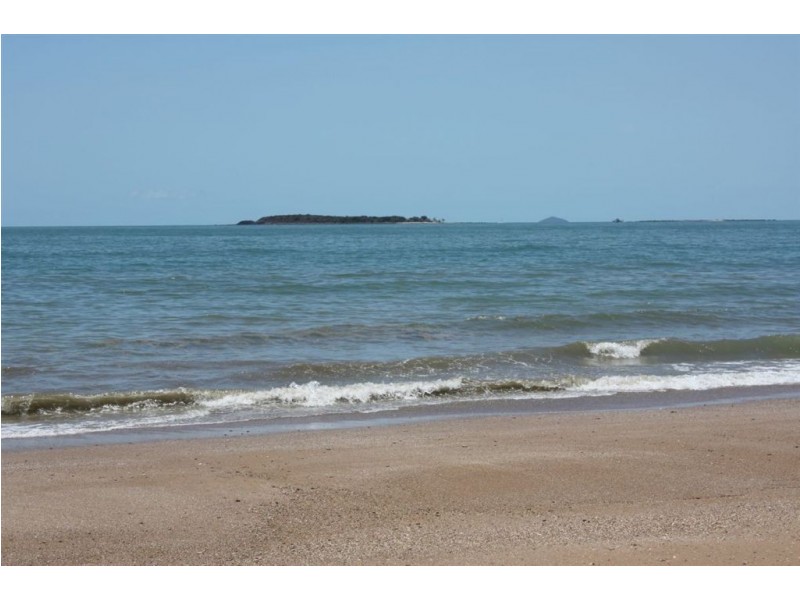 49 Windsor Drive, Hay Point QLD 4740