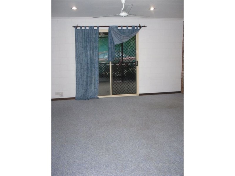 4 Jean Court, Bucasia QLD 4750