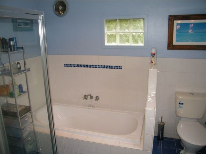 88 Waverley Street, Bucasia QLD 4750