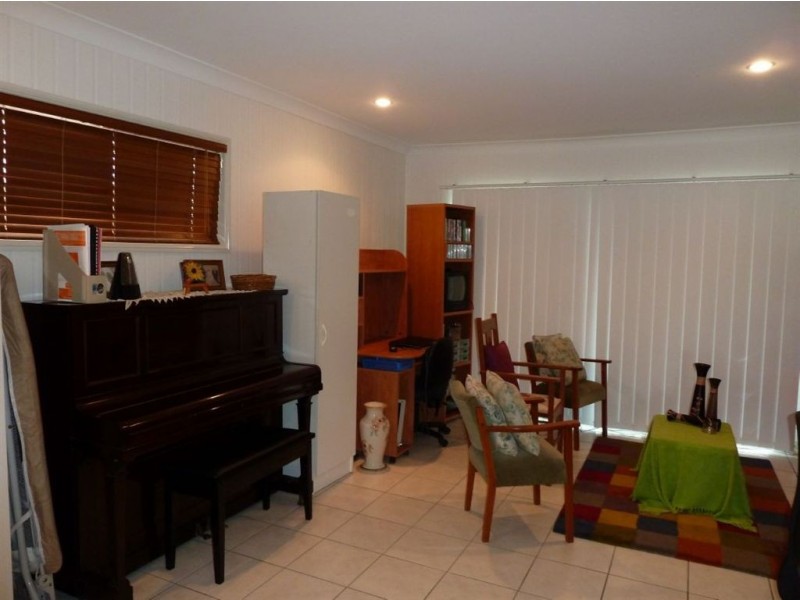 68 Broomdykes Drive, Beaconsfield QLD 4740