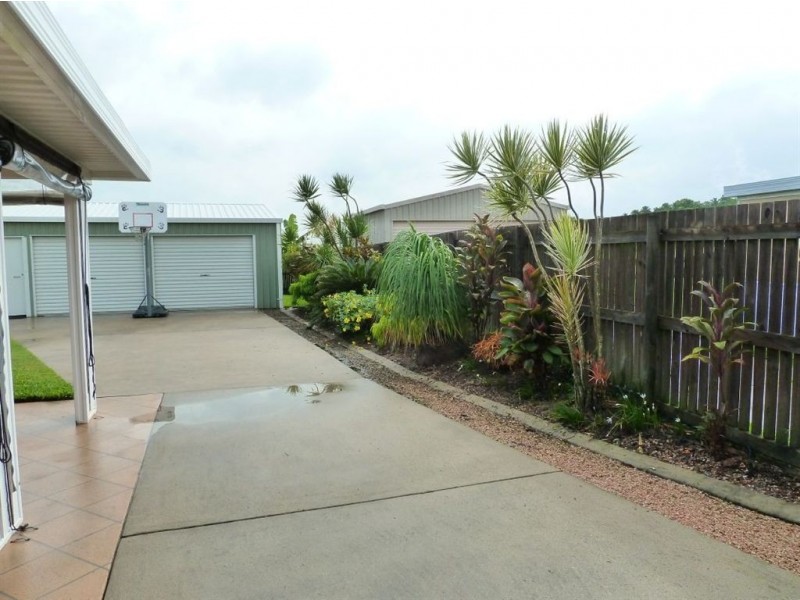 68 Broomdykes Drive, Beaconsfield QLD 4740