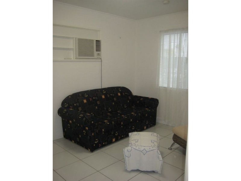6 Rosella Street, Slade Point QLD 4740