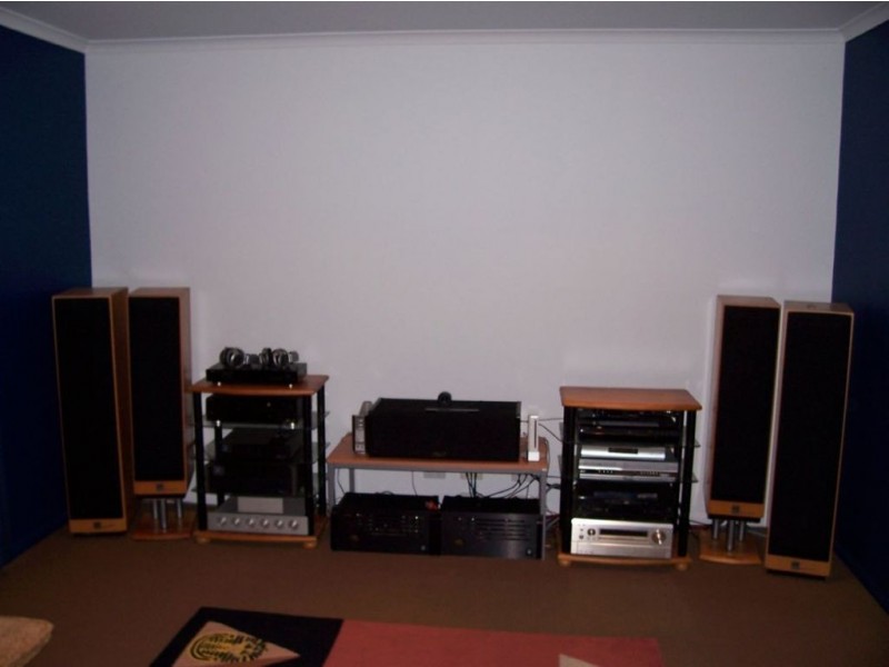 13 Foundation Street, Glenella QLD 4740