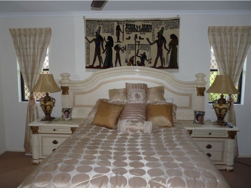 13 Foundation Street, Glenella QLD 4740