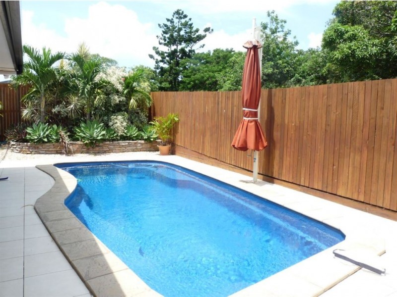 13 Foundation Street, Glenella QLD 4740