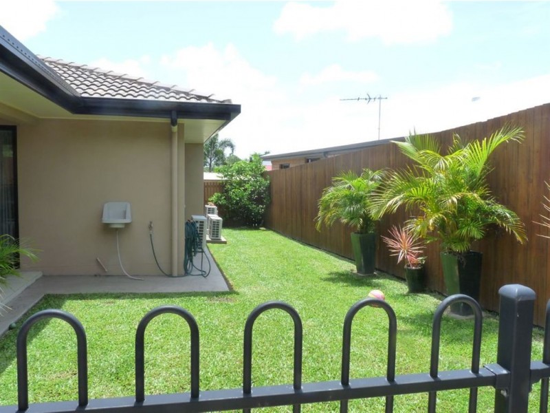 13 Foundation Street, Glenella QLD 4740