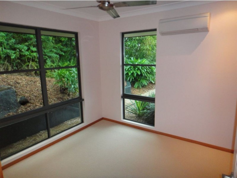 10 Clearvista Crescent, Mount Pleasant QLD 4740