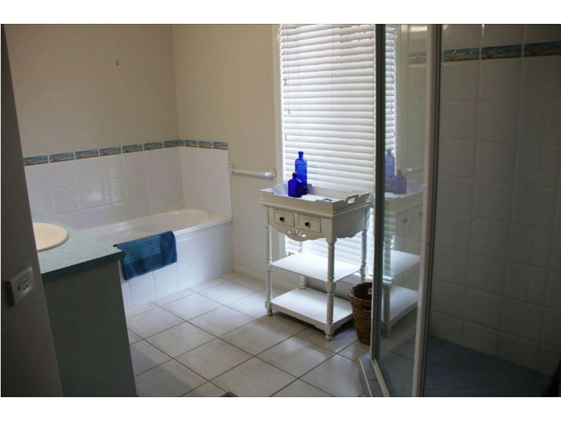 3 Margaret Grant Place, Mount Pleasant QLD 4740