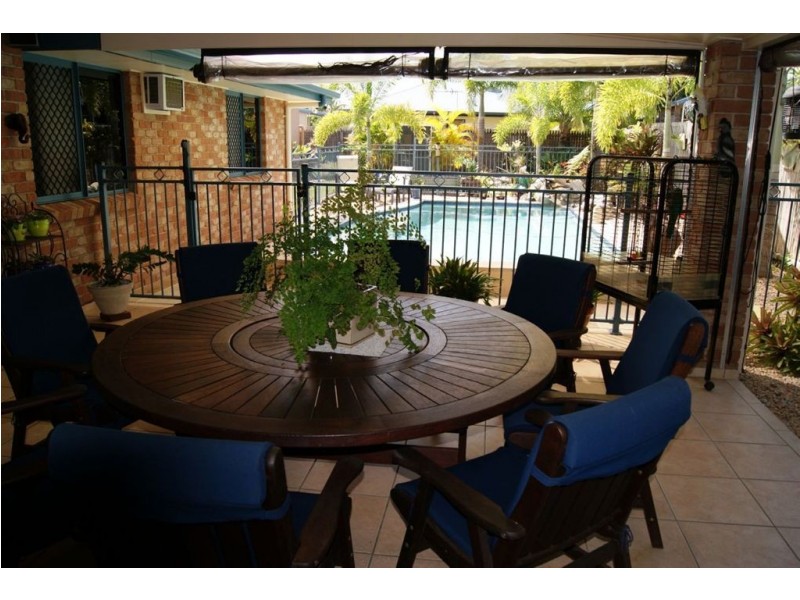 6 Kensington Court, Glenella QLD 4740
