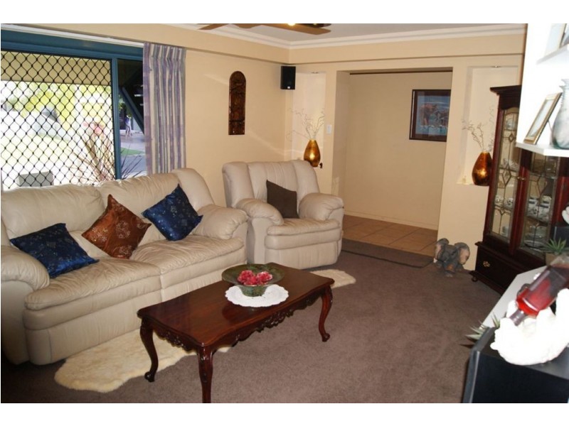 6 Kensington Court, Glenella QLD 4740