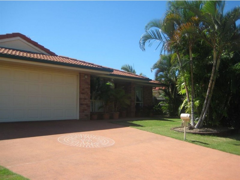 8 Marine Parade, Bucasia QLD 4750