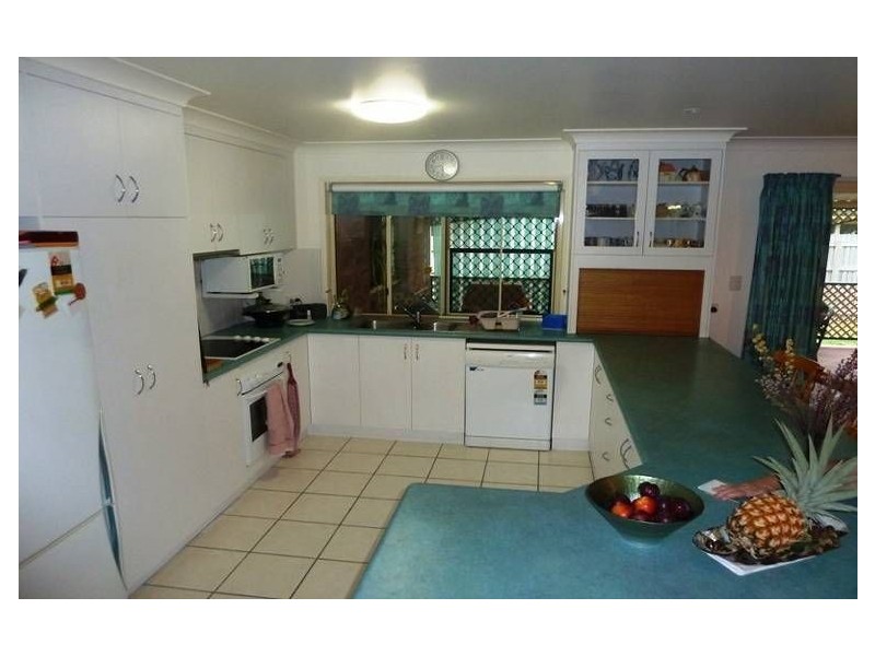 8 Marine Parade, Bucasia QLD 4750