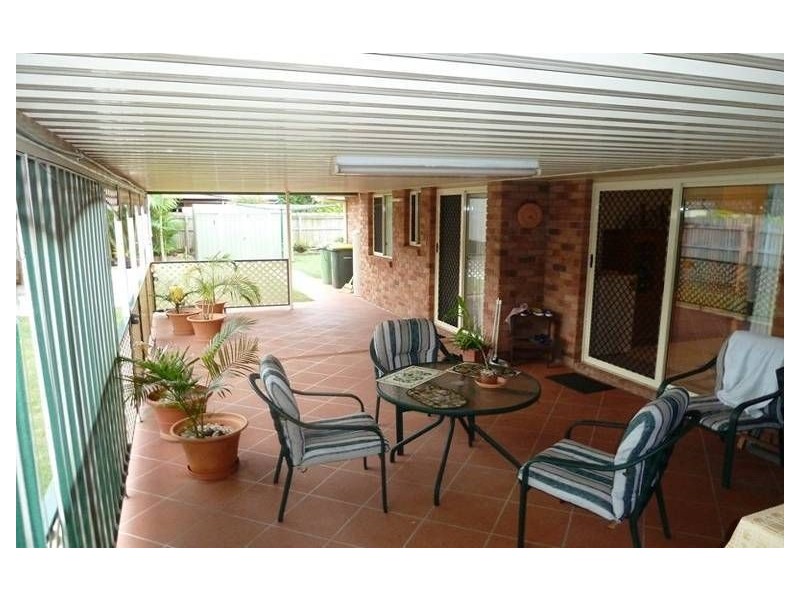 8 Marine Parade, Bucasia QLD 4750