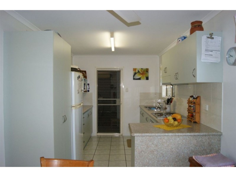1/11 Ribbon Court, Glenella QLD 4740