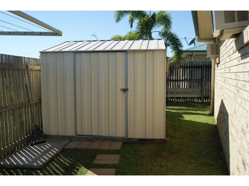 1/11 Ribbon Court, Glenella QLD 4740