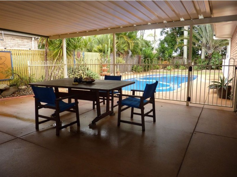 10 Bradman Drive, Glenella QLD 4740