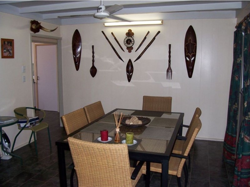 7 Herrigan Street, Glenella QLD 4740