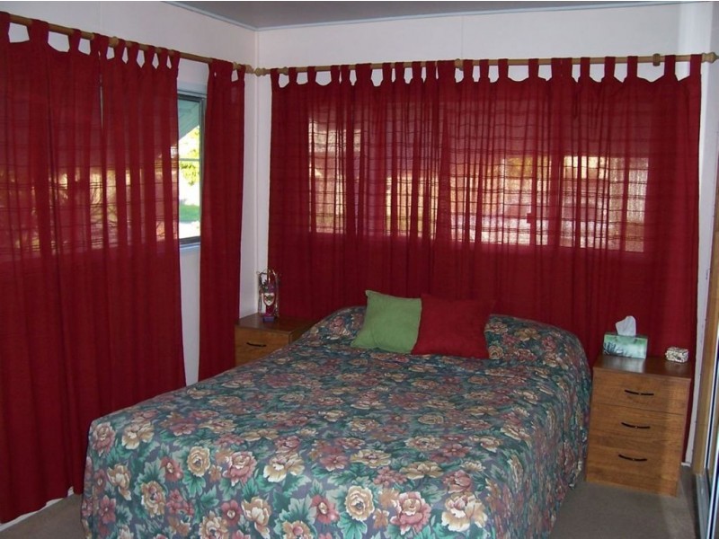 7 Herrigan Street, Glenella QLD 4740