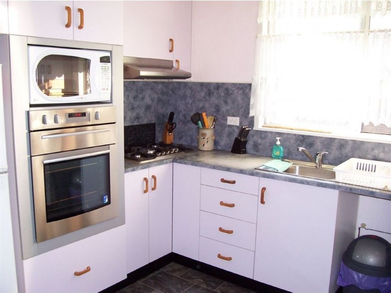 7 Herrigan Street, Glenella QLD 4740