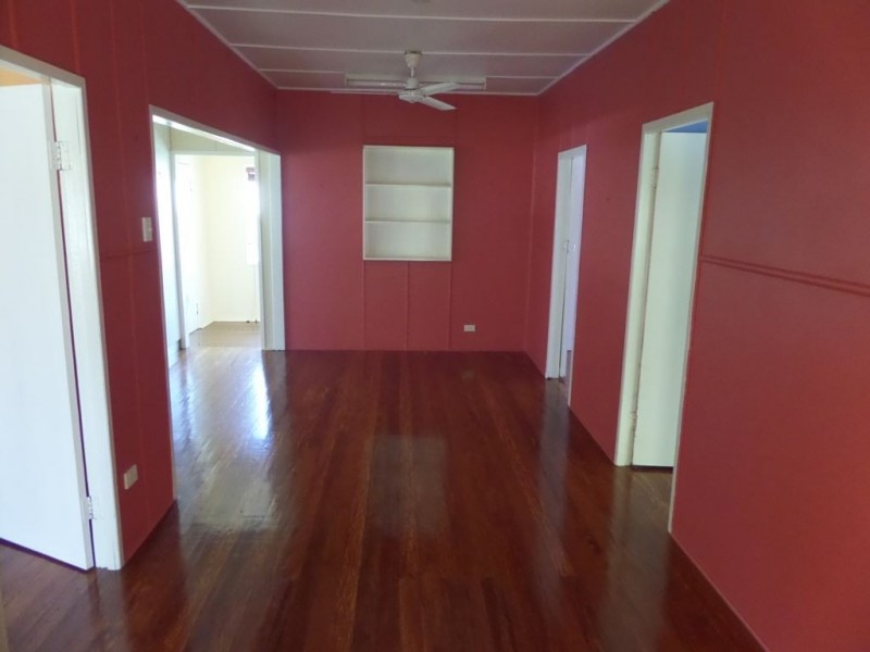 2 Elizabeth Street, Seaforth QLD 4741