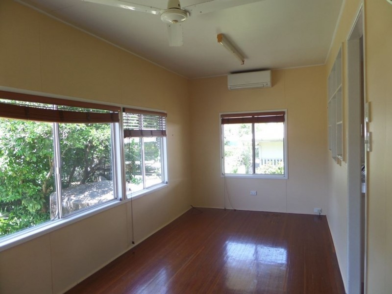 2 Elizabeth Street, Seaforth QLD 4741