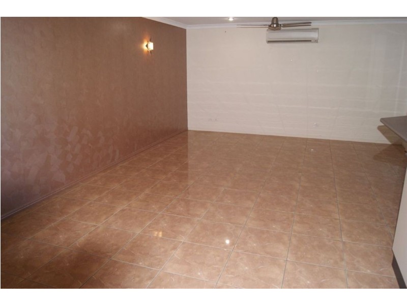 19 Madison Avenue, Glenella QLD 4740