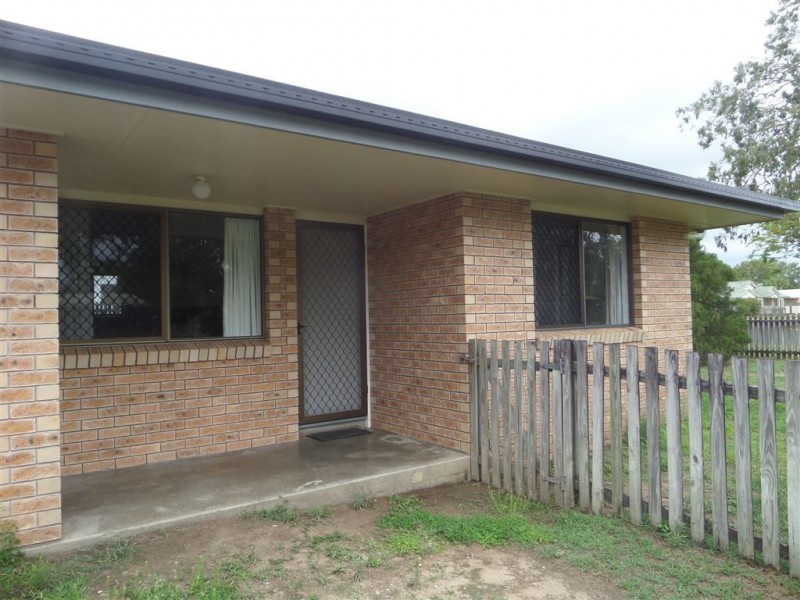 2/67 Banksia Street, Andergrove QLD 4740