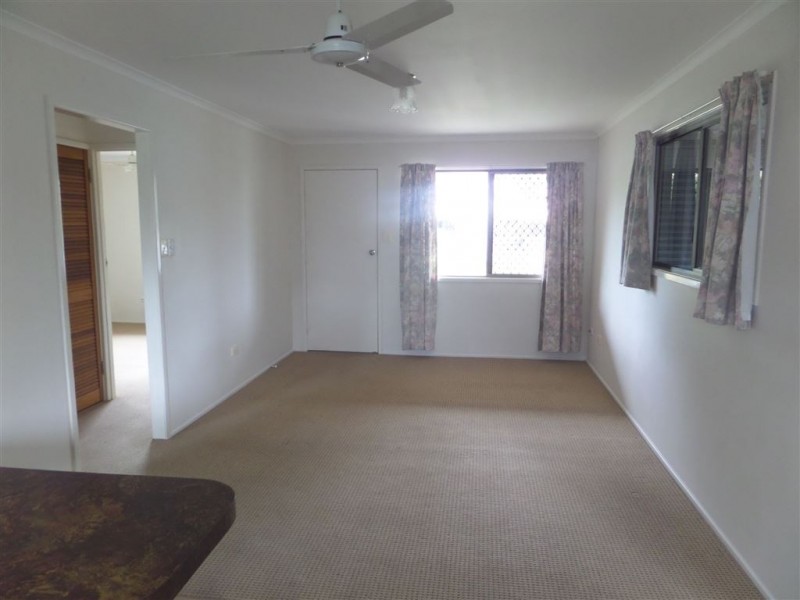 2/67 Banksia Street, Andergrove QLD 4740