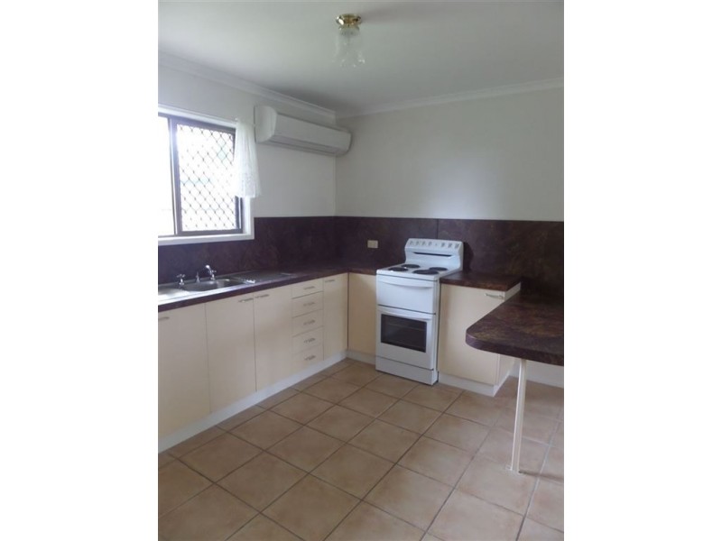 2/67 Banksia Street, Andergrove QLD 4740