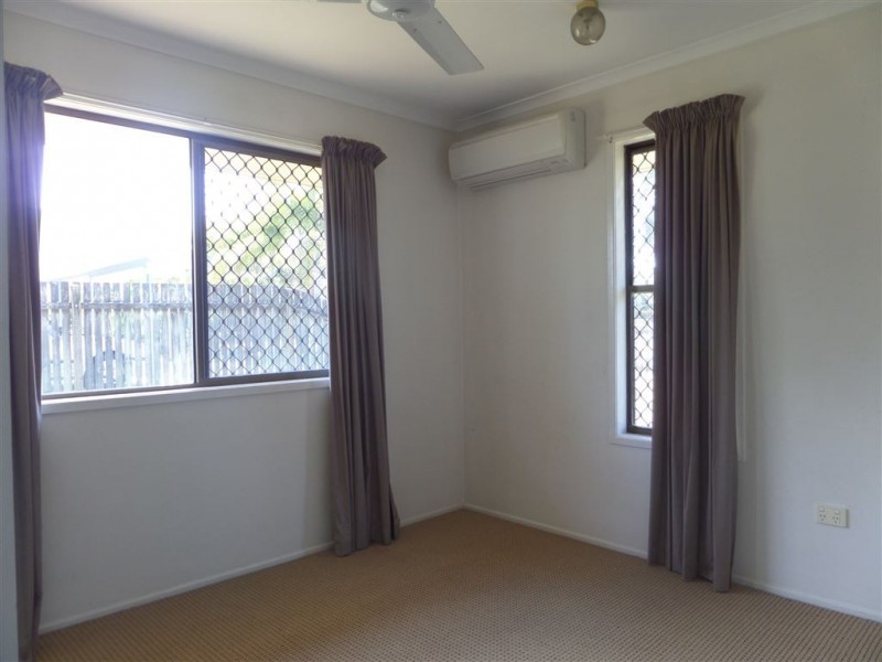 2/67 Banksia Street, Andergrove QLD 4740