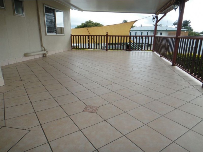 1 Carl Murray Street, Beaconsfield QLD 4740