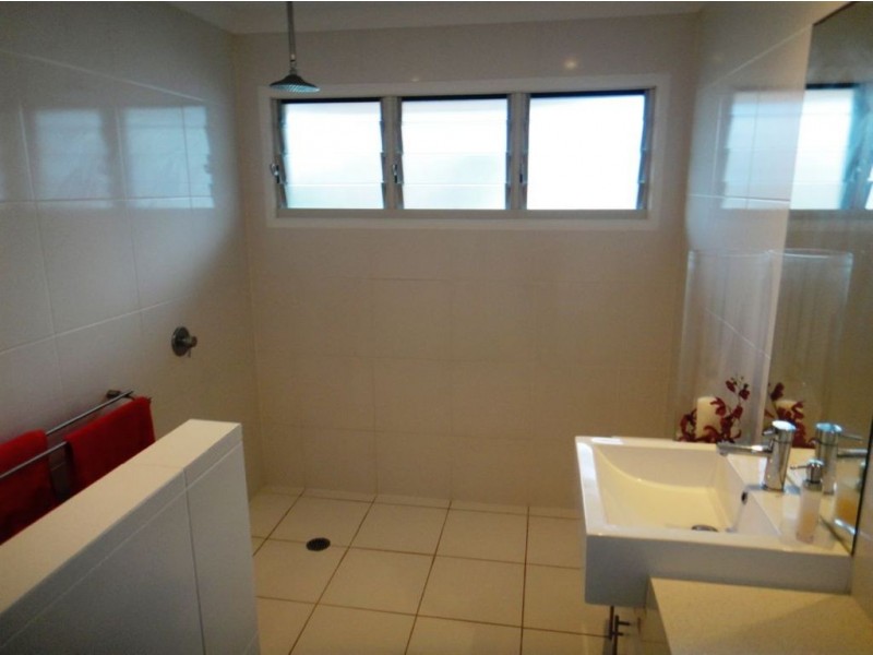 66 Bourke Street, Blacks Beach QLD 4740