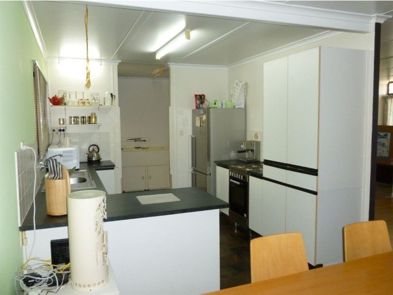 20 Bridge Road, East Mackay QLD 4740