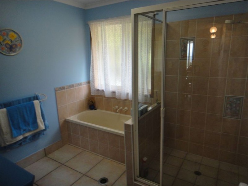 106 Ian Reddacliff Drive, The Leap QLD 4740