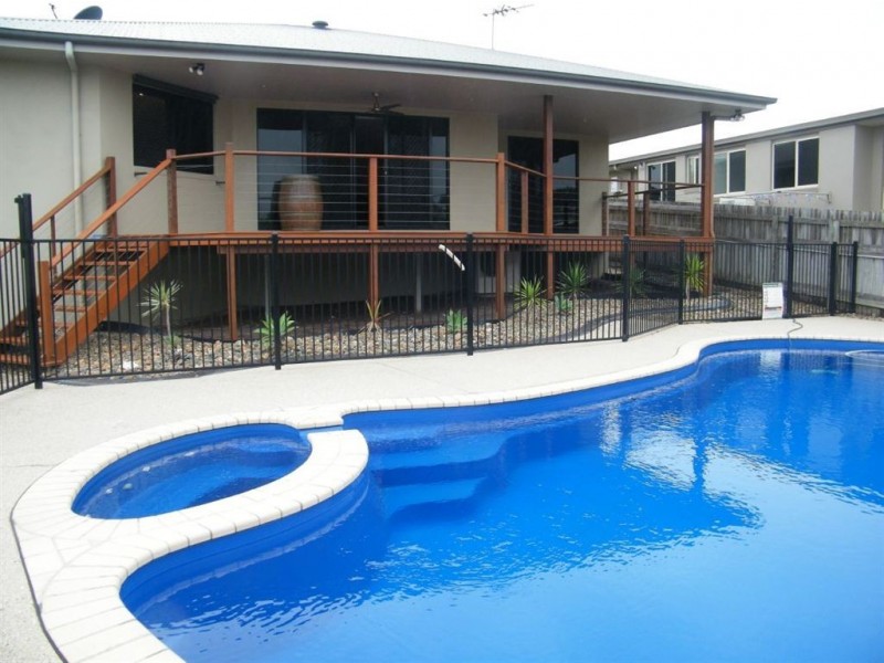 4 Tymons Court, Eimeo QLD 4740