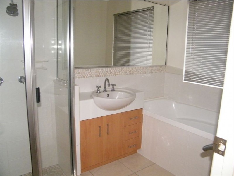 4 Tymons Court, Eimeo QLD 4740