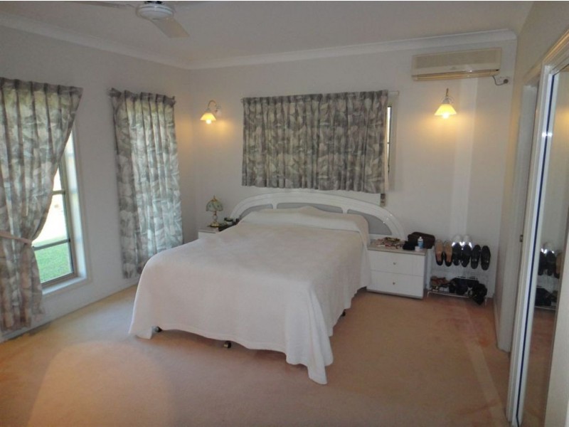 10 Clark Street, Seaforth QLD 4741